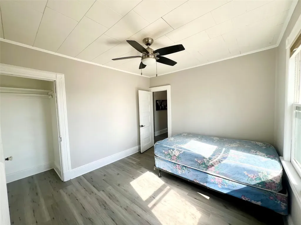 137 Maple Avenue Rockville Centre NY 11570