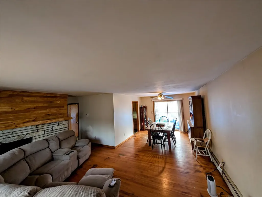 1628 E Noxon Road Lagrangeville NY 12540