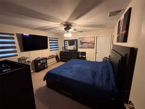 15 Ross Lane Mount Sinai NY 11766