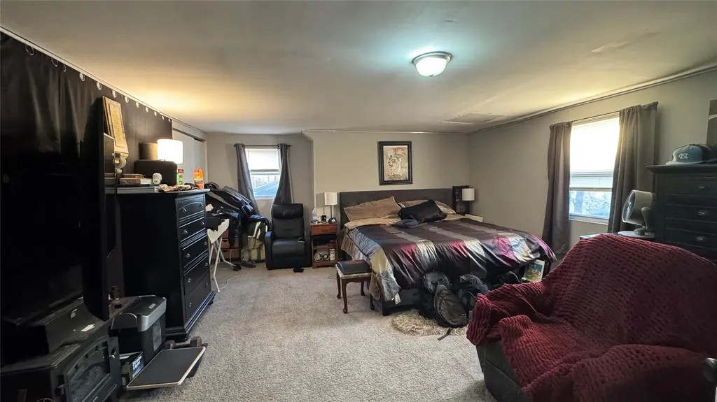 122 Longfellow Drive Mastic Beach NY 11951