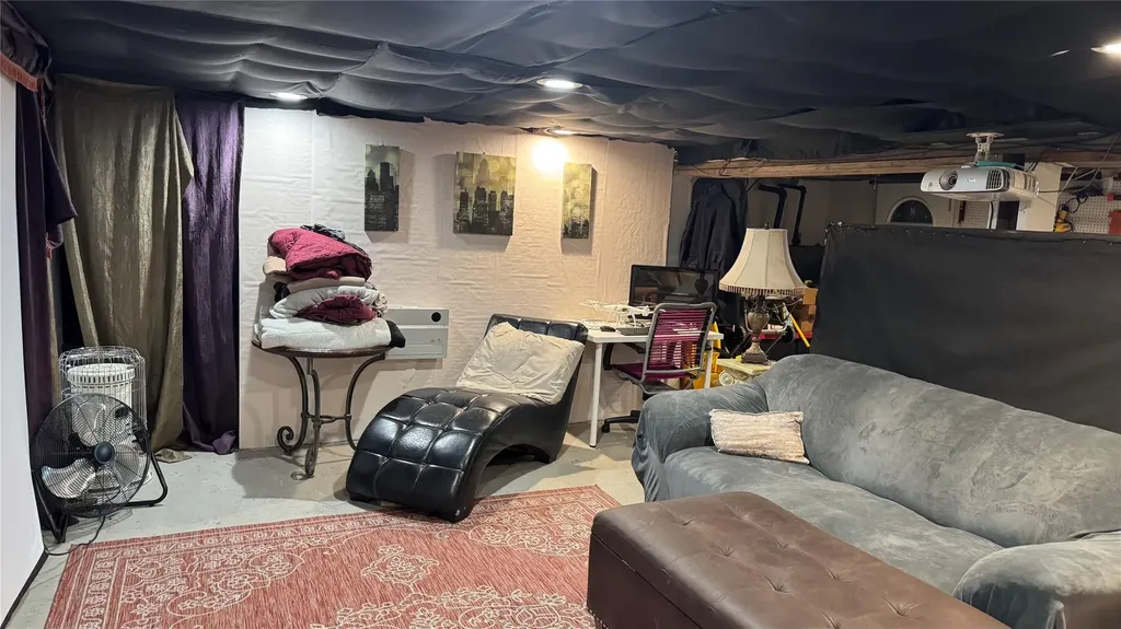 122 Longfellow Drive Mastic Beach NY 11951