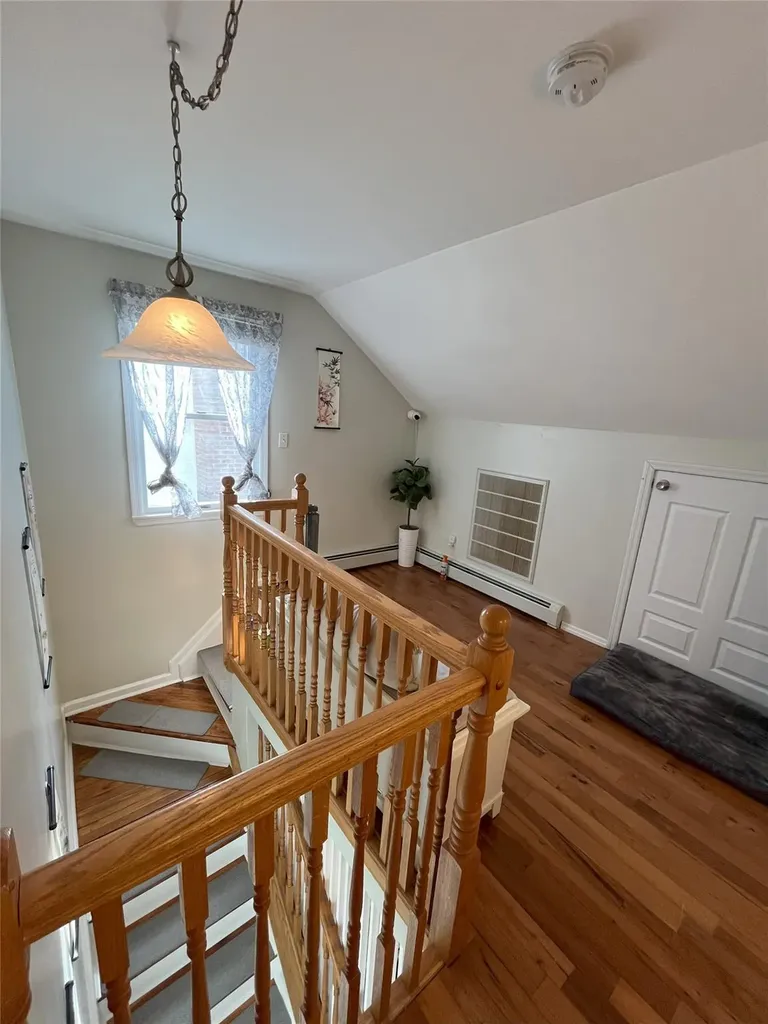 10 Kamda Boulevard New Hyde Park NY 11040