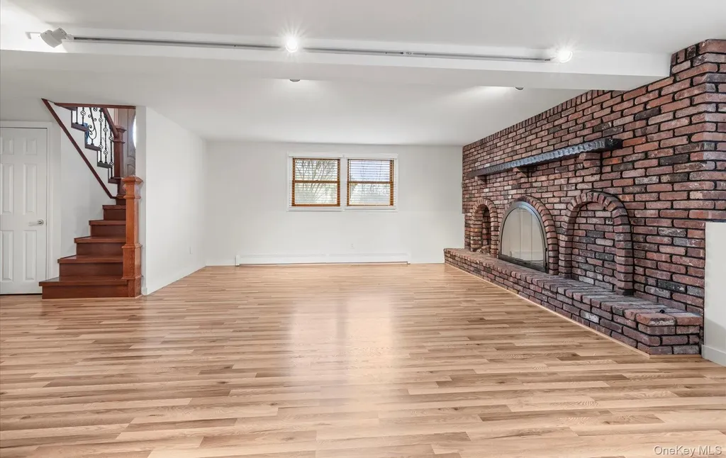 23 Franko Lane Setauket NY 11733