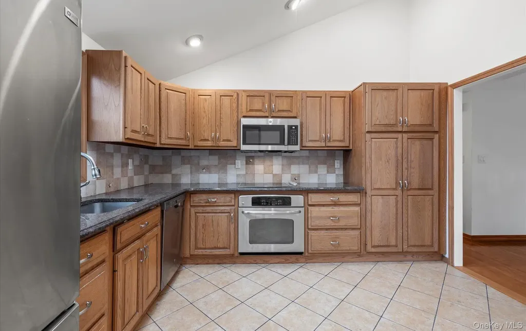 23 Franko Lane Setauket NY 11733