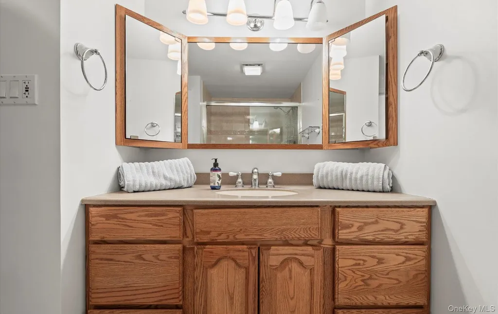 23 Franko Lane Setauket NY 11733