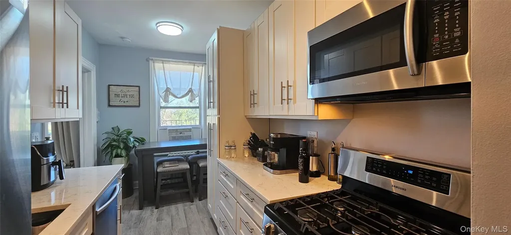 445 Gramatan Avenue Mount Vernon NY 10552