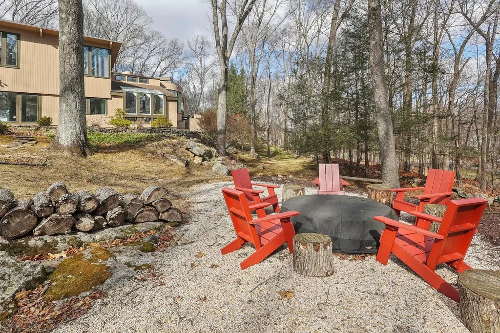 109 Mustato Road Katonah NY 10536
