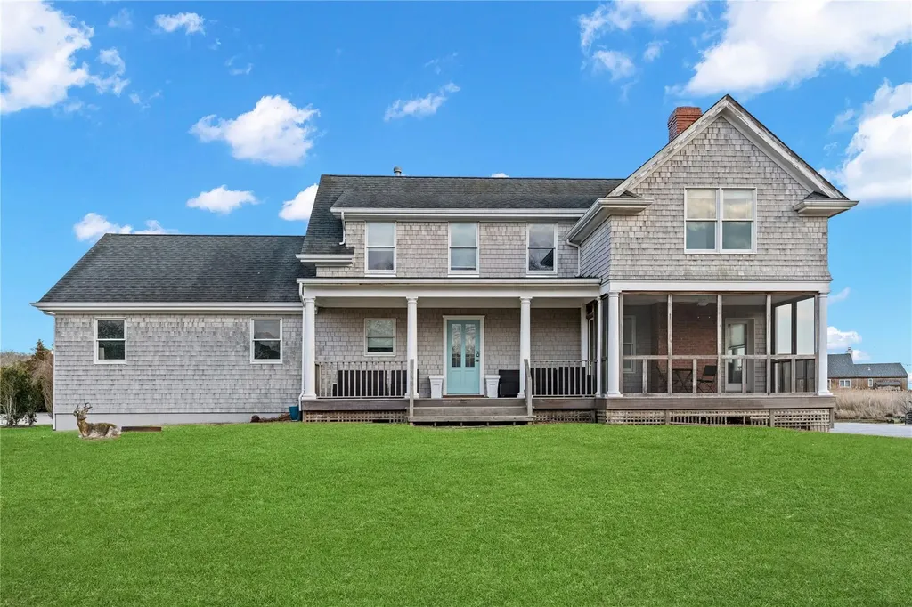 8 Hyler Drive Hampton Bays NY 11946