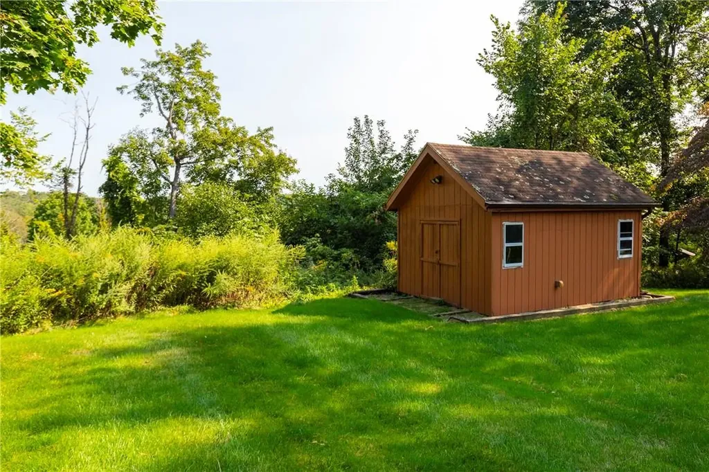 51 Mandalay Drive Poughkeepsie NY 12603