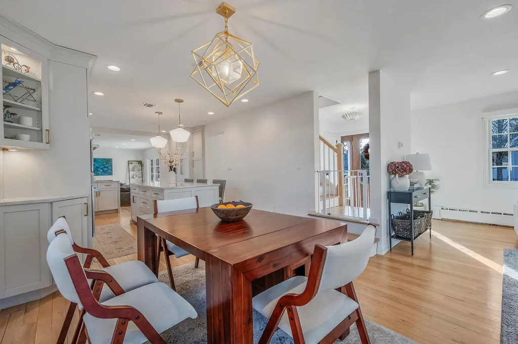 165 Woodsome Road Babylon NY 11702