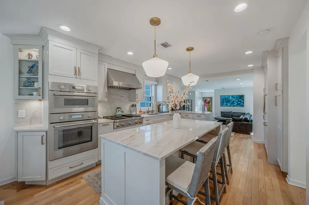 165 Woodsome Road Babylon NY 11702