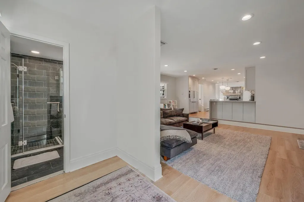 165 Woodsome Road Babylon NY 11702