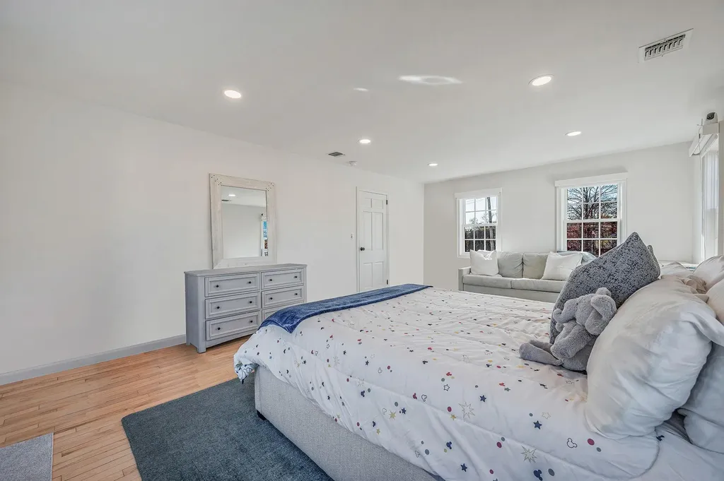 165 Woodsome Road Babylon NY 11702
