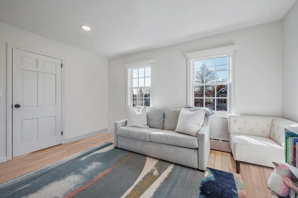 165 Woodsome Road Babylon NY 11702
