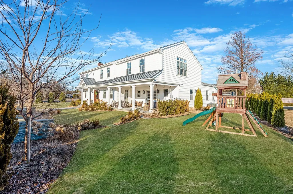 165 Woodsome Road Babylon NY 11702