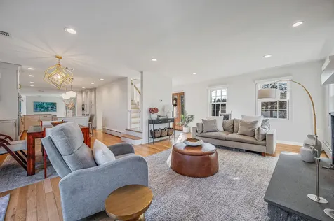 165 Woodsome Road Babylon NY 11702