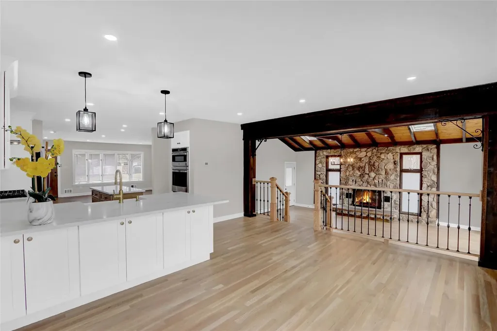 1 Donna Lane Commack NY 11725
