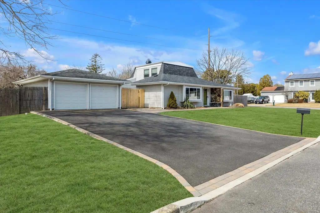 2 Marie Crescent East Patchogue NY 11772