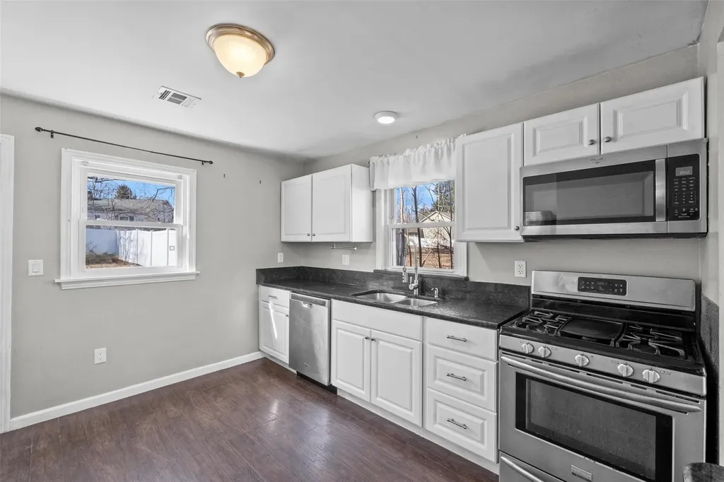 7 Lee Road Cornwall NY 12518
