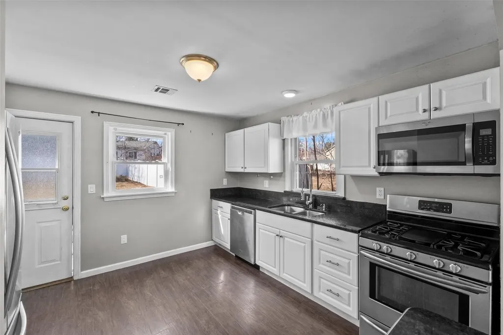 7 Lee Road Cornwall NY 12518
