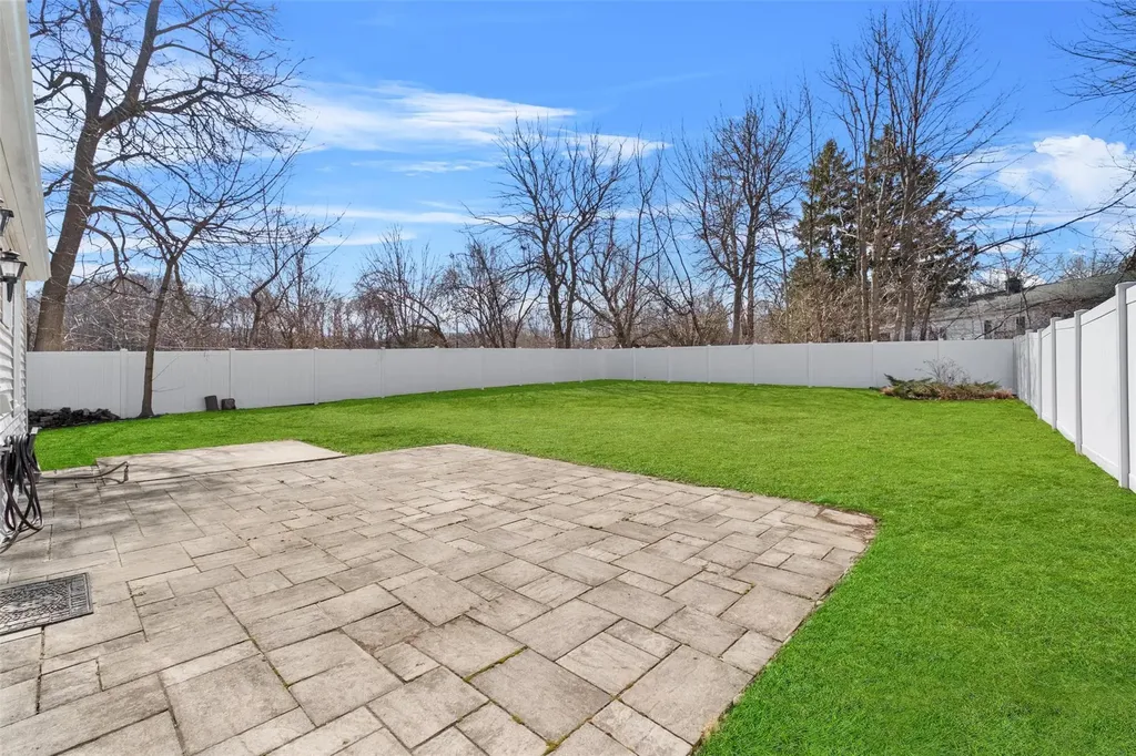 7 Lee Road Cornwall NY 12518