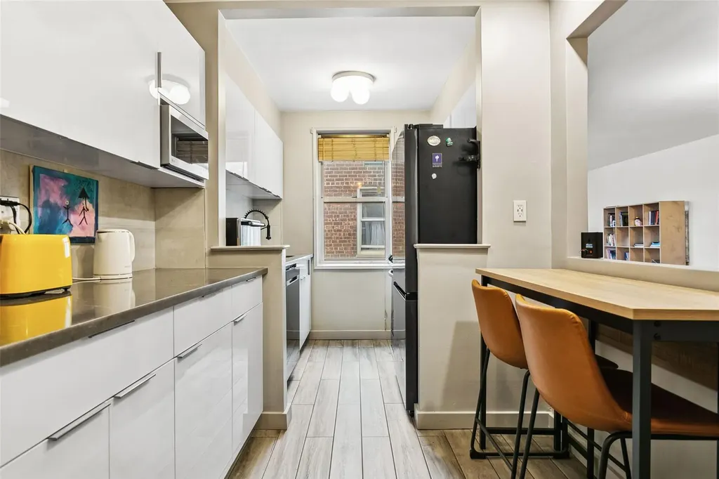 180 Van Cortlandt Park S Bronx NY 10463