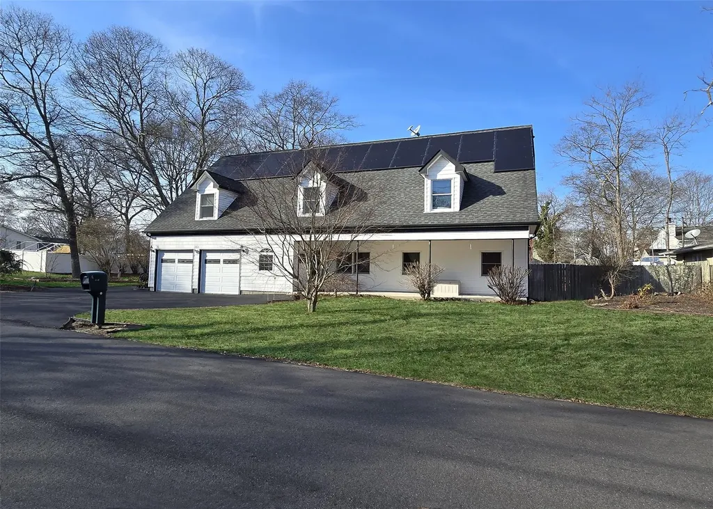 219 Hampton Avenue Brookhaven NY 11950
