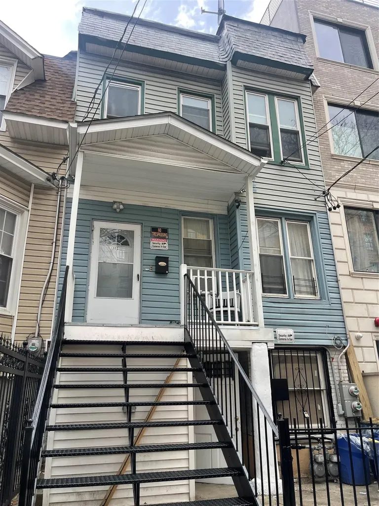 1303 Shakespeare Avenue Bronx NY 10452