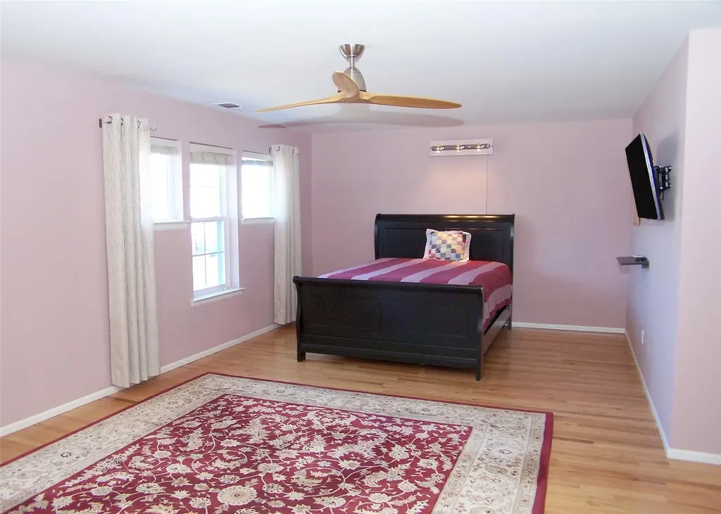 78 Sprucewood Boulevard Central Islip NY 11722
