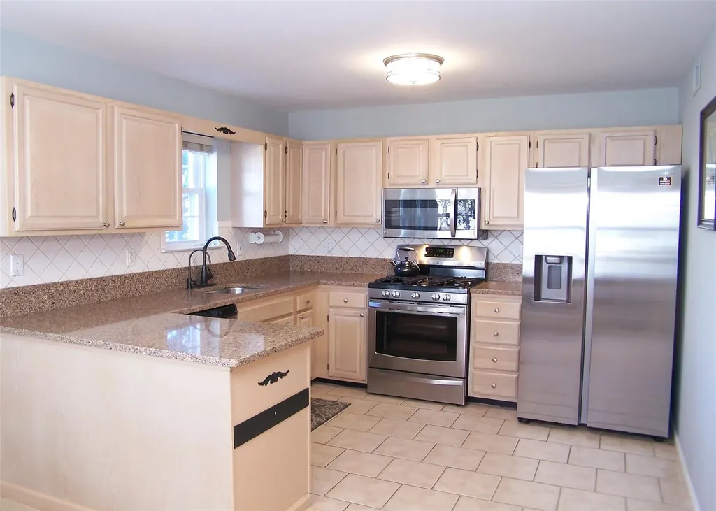78 Sprucewood Boulevard Central Islip NY 11722