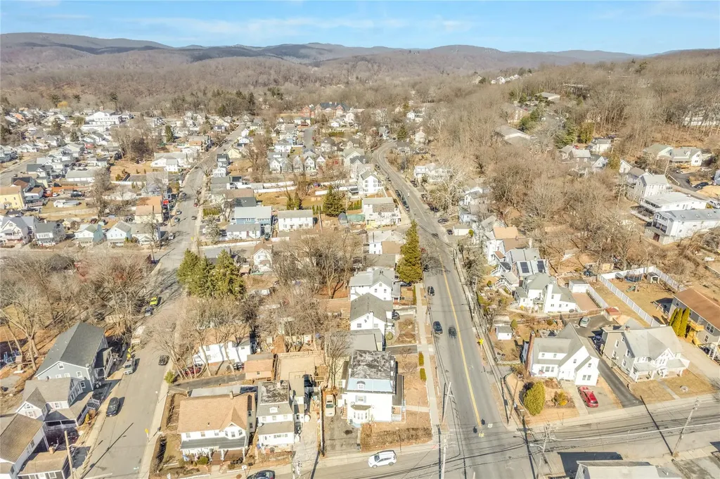 514 N Division Street Peekskill NY 10566