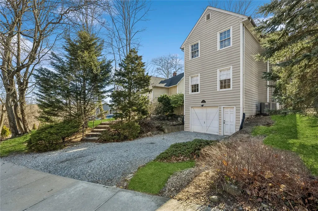 1127 Old Northern Boulevard Roslyn NY 11576