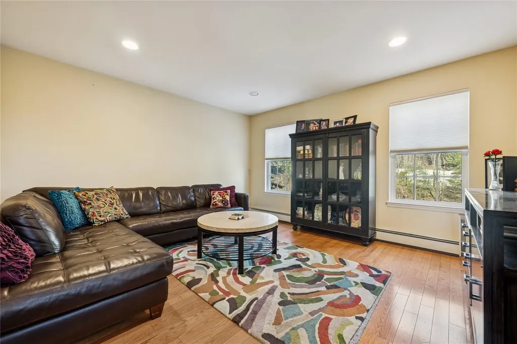 1127 Old Northern Boulevard Roslyn NY 11576