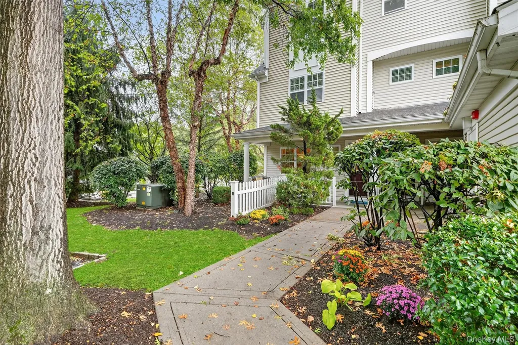 111 Viewpoint Terrace Peekskill NY 10566