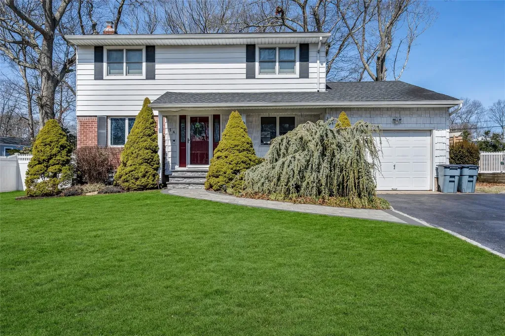 54 Bethany Drive Commack NY 11725