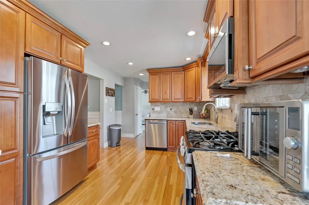 54 Bethany Drive Commack NY 11725