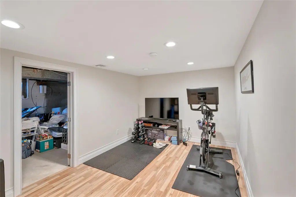 54 Bethany Drive Commack NY 11725