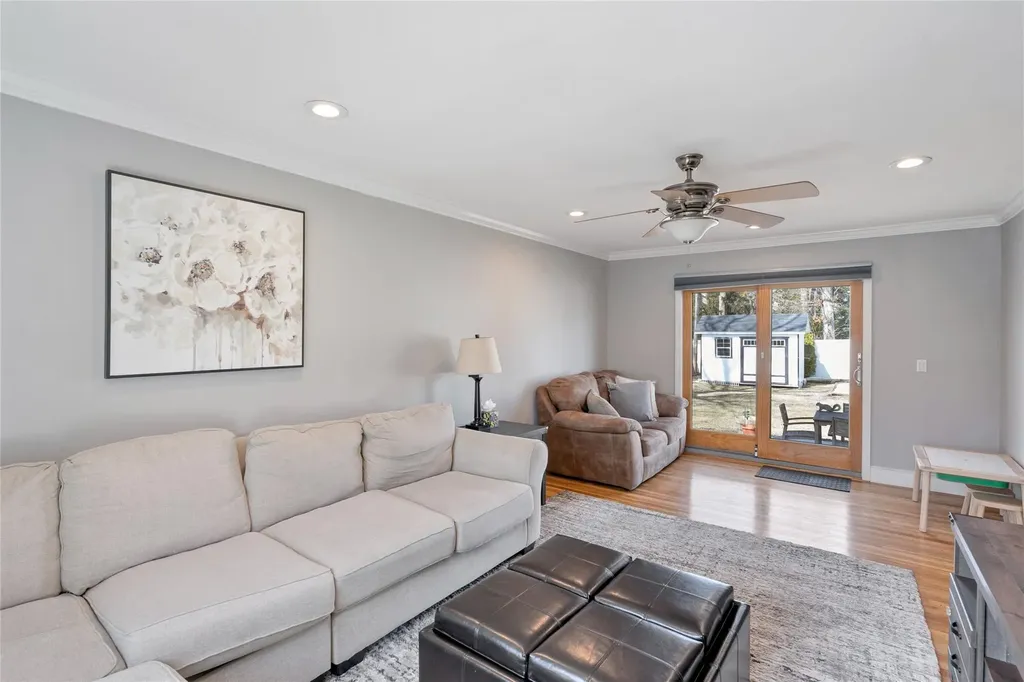 54 Bethany Drive Commack NY 11725