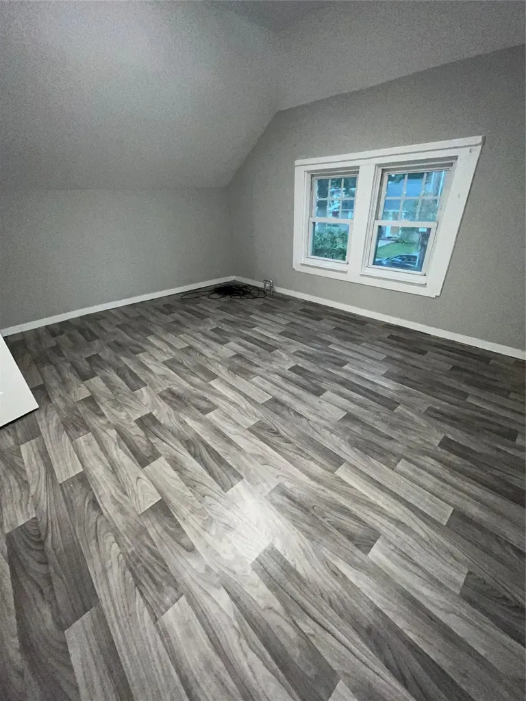 121 Craig Avenue Freeport NY 11520