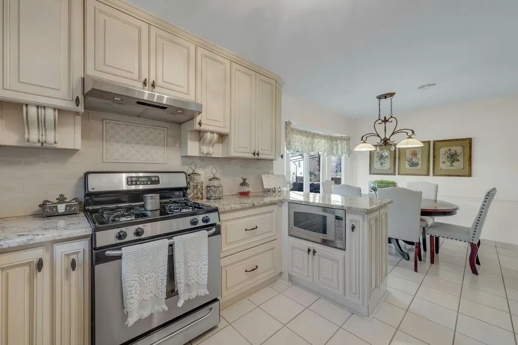 84 Webster Road Scarsdale NY 10583