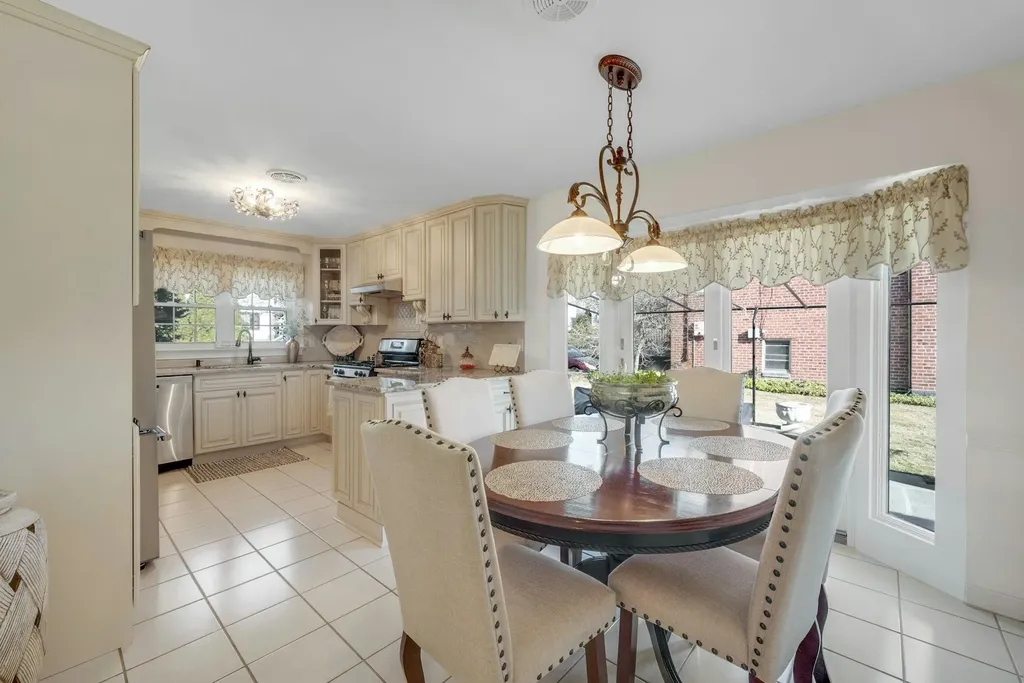 84 Webster Road Scarsdale NY 10583