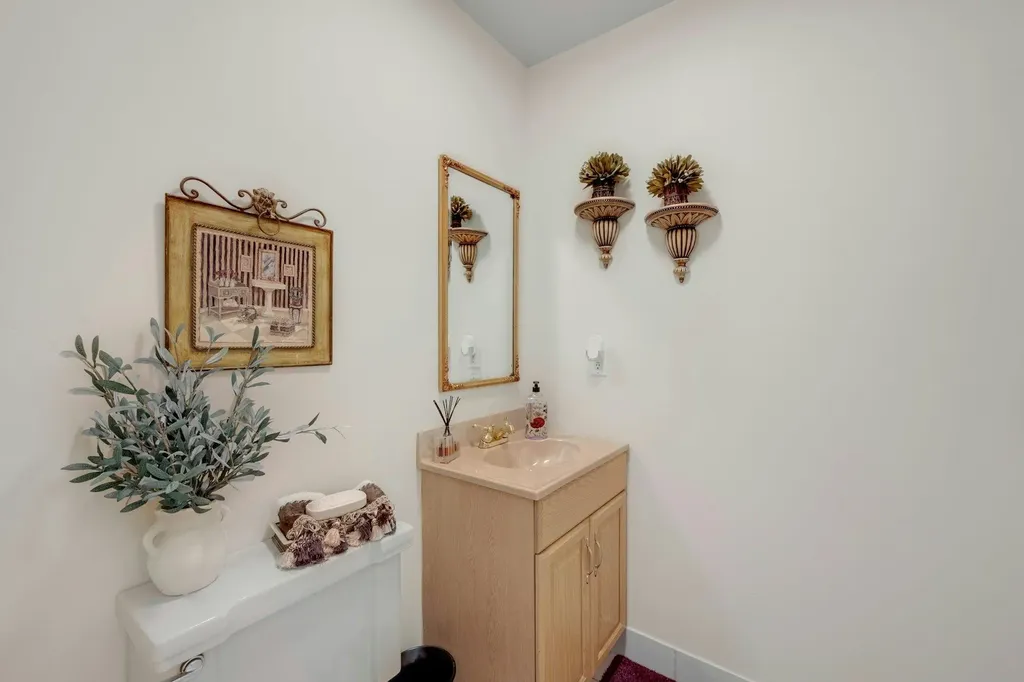 84 Webster Road Scarsdale NY 10583