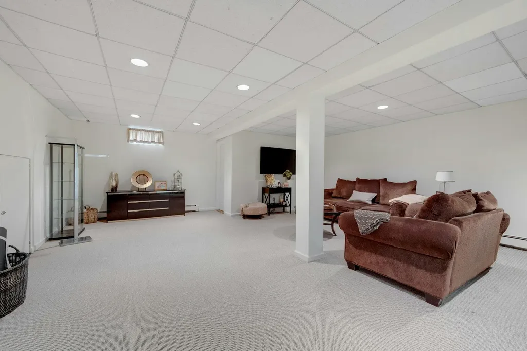 84 Webster Road Scarsdale NY 10583