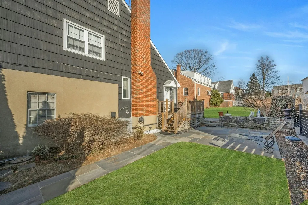 84 Webster Road Scarsdale NY 10583