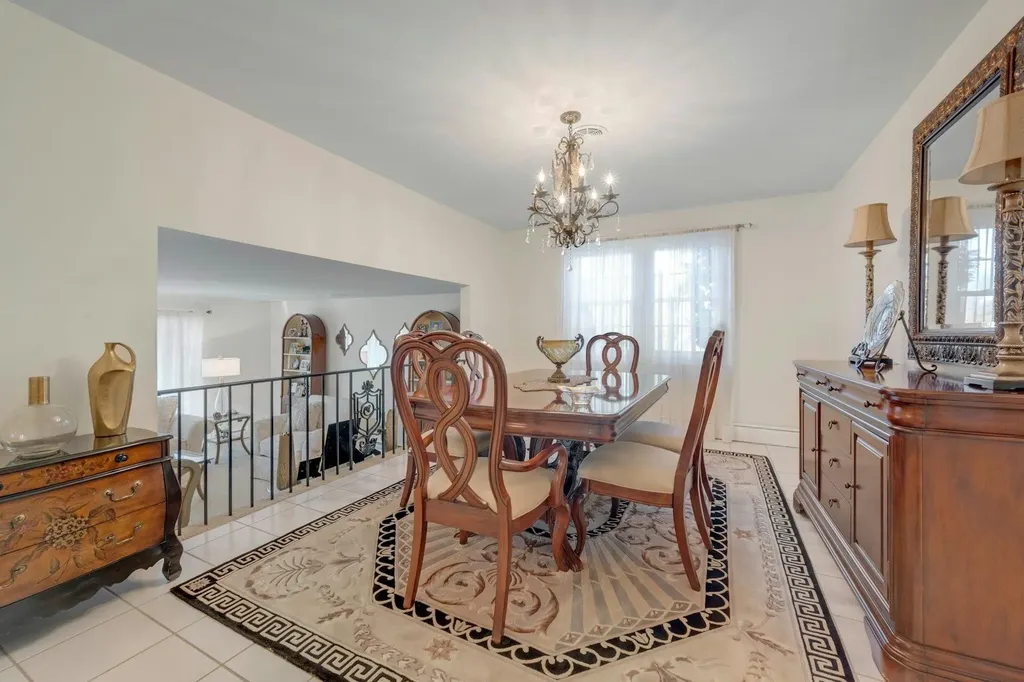 84 Webster Road Scarsdale NY 10583