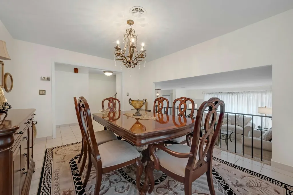 84 Webster Road Scarsdale NY 10583