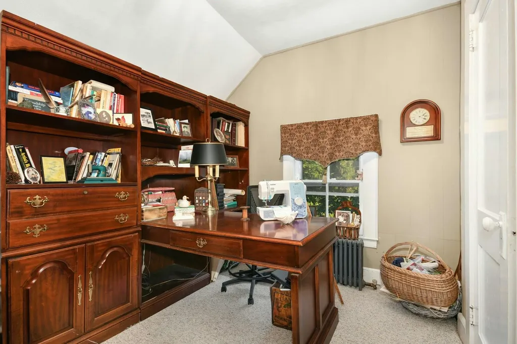 22 Suellen Road Islip NY 11751