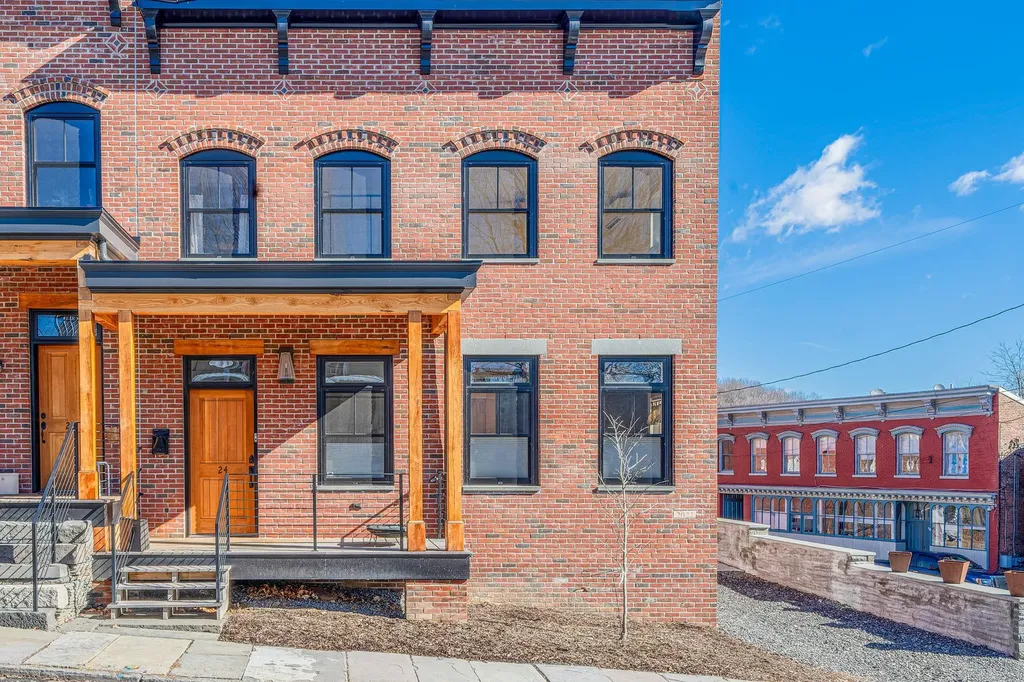 24 Post Street Kingston NY 12401