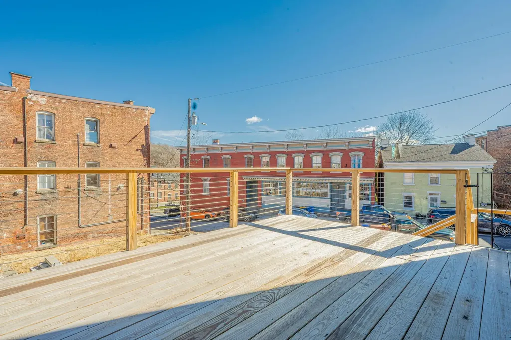 24 Post Street Kingston NY 12401