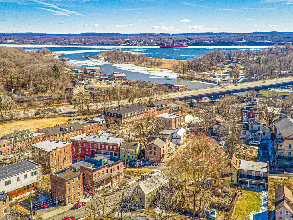 24 Post Street Kingston NY 12401
